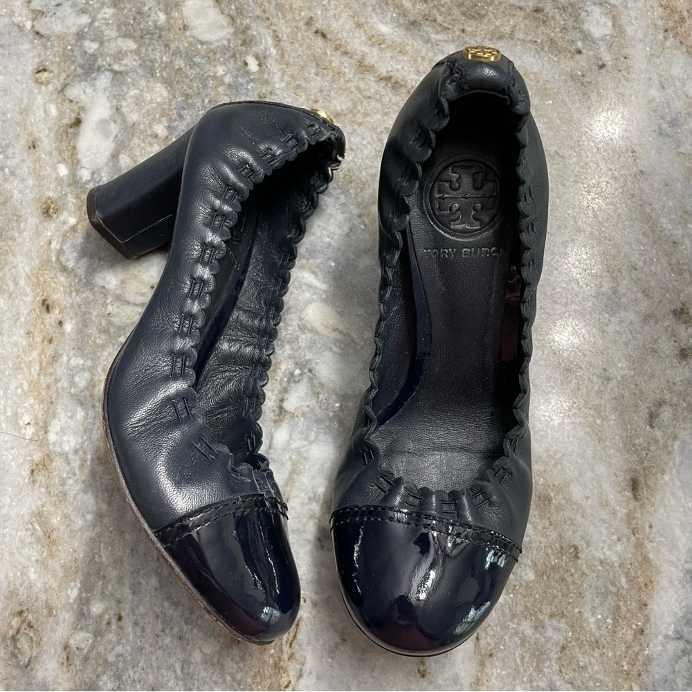 Tory Burch Abbey Navy Calf Leather Cap Toe Heels Women’s 5